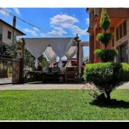 Apartamento Eleni's House 3