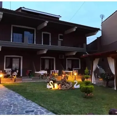 Eleni's House 3 Apartamento Metagkitsi